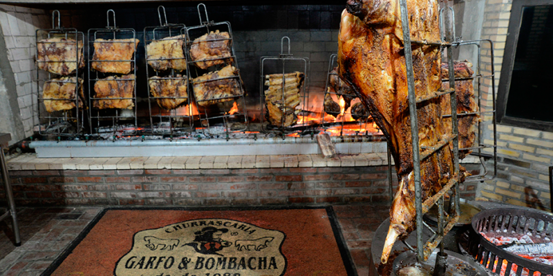 Almoço na Churrascaria Garfo e Bombacha