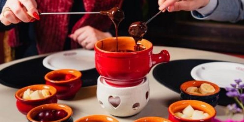Noite Suíça - Sequência de Fondue Casa Di Pietro