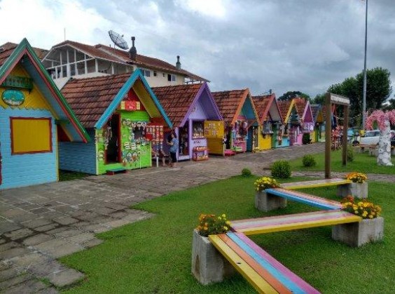 Casinhas Coloridas  - Foto 5 de 1
